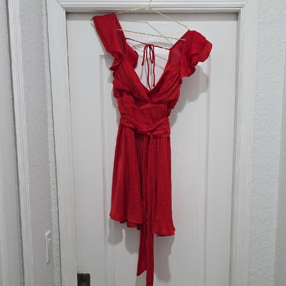 Elegant Red Sleeveless Dress